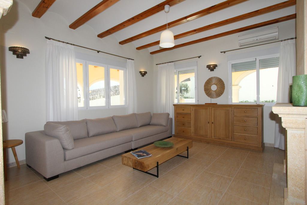 Beautiful furnished Villa overlooking the Moraira Valley