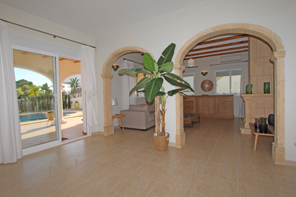 Beautiful furnished Villa overlooking the Moraira Valley
