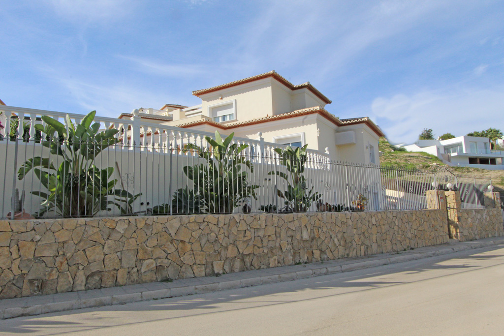 Belle villa meublée avec vue sur la vallée de Moraira